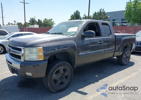2010 Chevrolet Silverado 1500 Lt z USA, uszkodzony, nr VIN 1GCSCSE06AZ279200